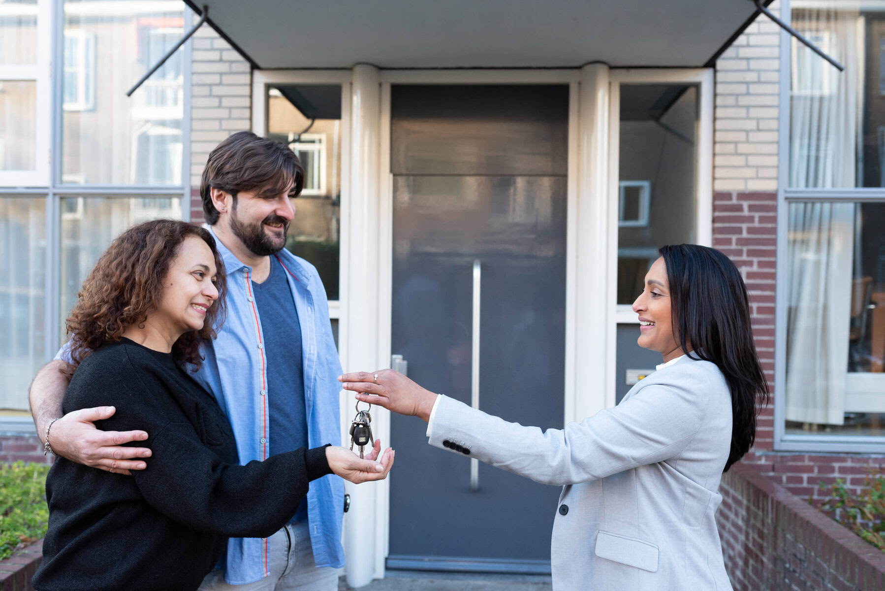 House inspection and key handover in Statenkwartier, Belgisch Park, Zeeheldenbuurt, Vogelwijk, Archipelbuurt, Benoordenhout, Bezuidenhout, Leidschenveen, Ypenburg, Scheveningen, The Hague Centre, Regentessekwartier, Mariahoeve, Leidschendam, Voorburg, Voorschoten, Nootdorp, Rijswijk, Wassenaar, The Hague